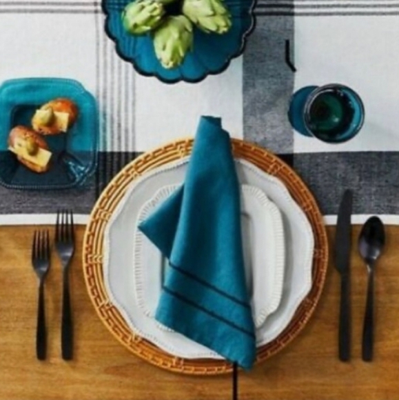 Hearth & Hand w/ Magnolia cloth napkins - Picture 1 of 5